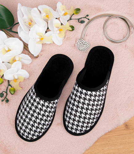 Kapcie damskie Natural Style NS-088 Pepitko Czarne-Białe