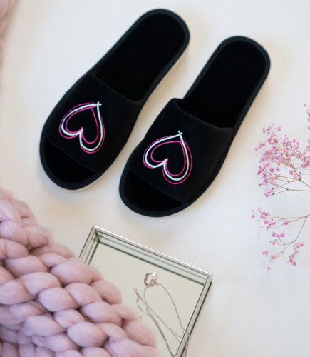 Kapcie damskie Natural Style NS-044b Czarny-róż